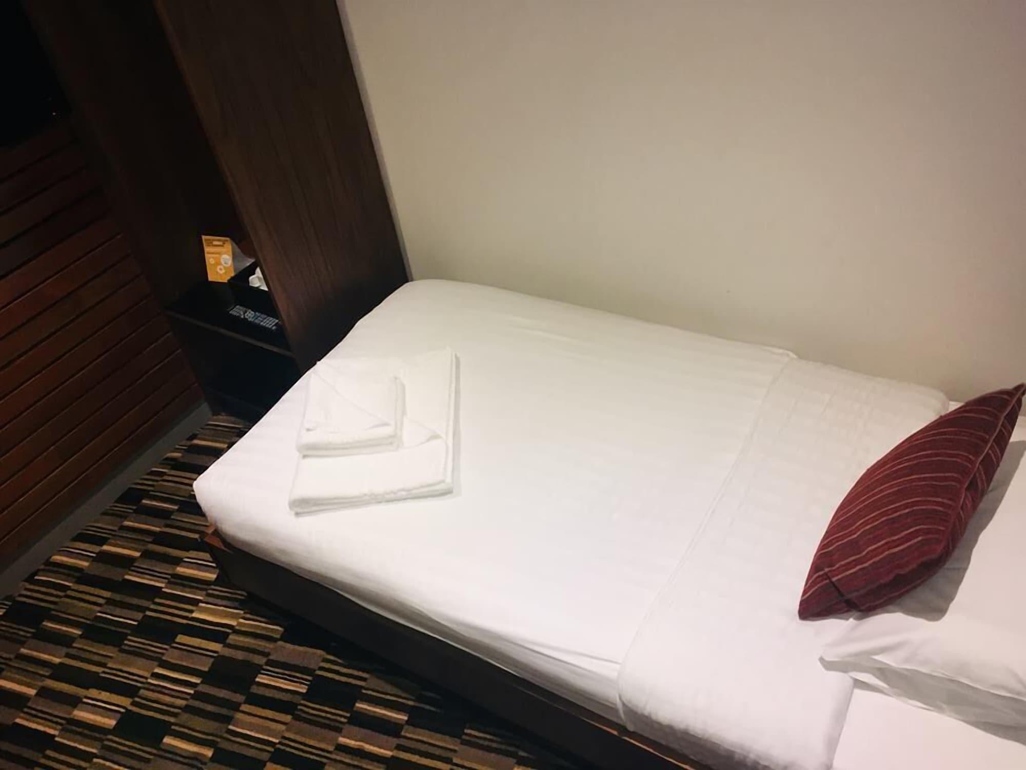 The Commercial Hotel Wishaw  Zewnętrze zdjęcie
